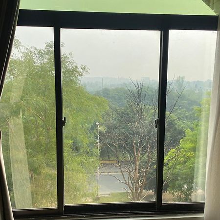 Envoy Continental Hotel Islamabad Buitenkant foto