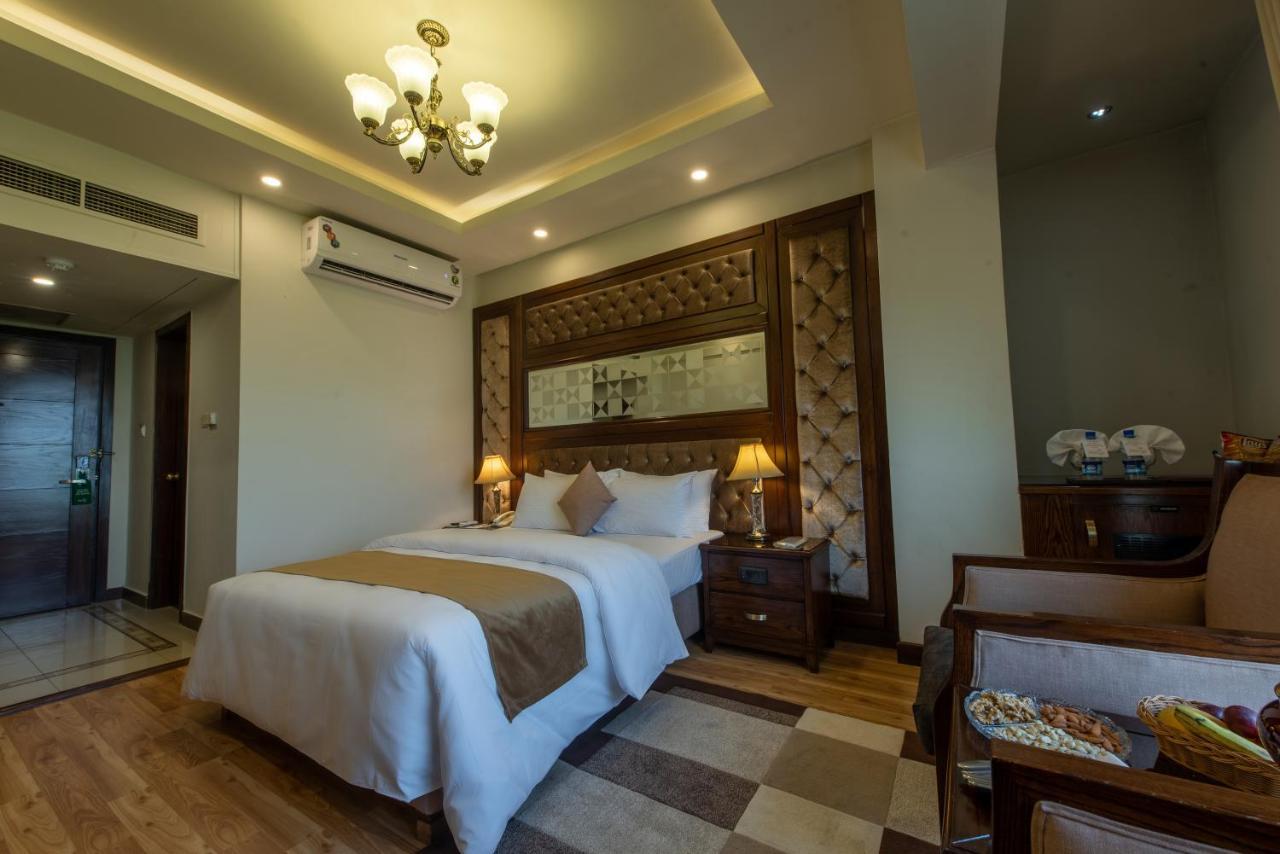 Envoy Continental Hotel Islamabad Buitenkant foto