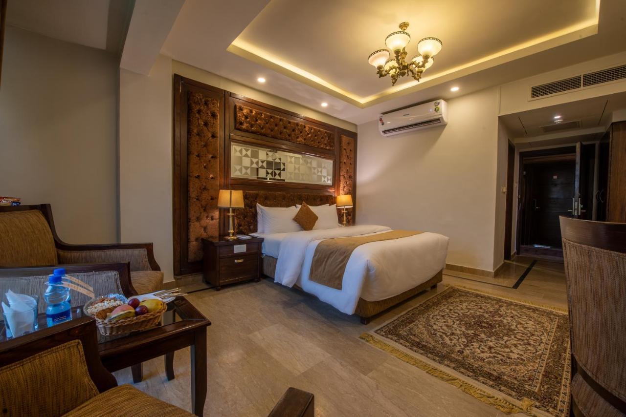 Envoy Continental Hotel Islamabad Buitenkant foto