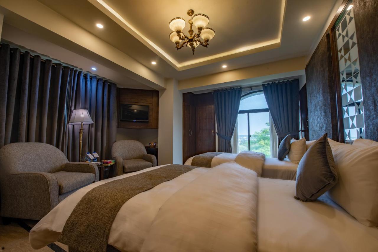 Envoy Continental Hotel Islamabad Buitenkant foto