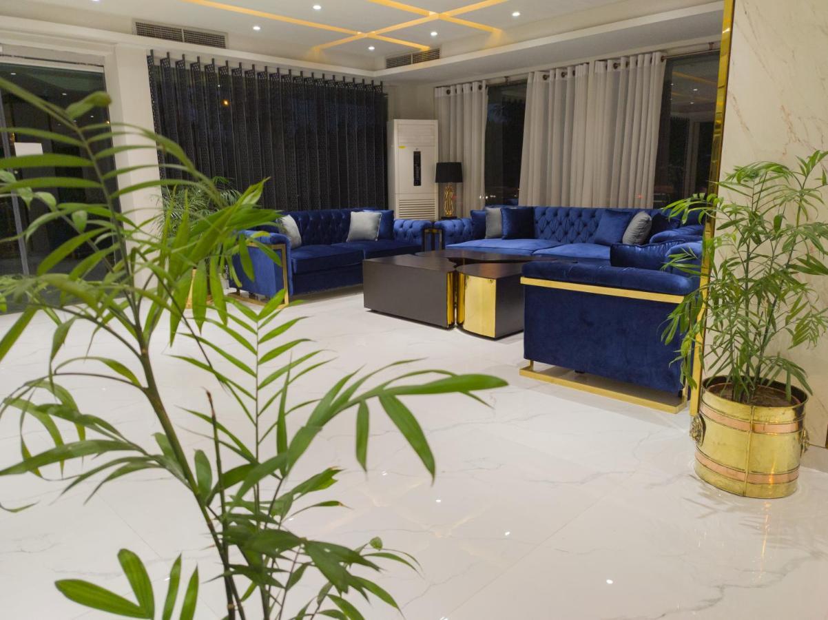 Envoy Continental Hotel Islamabad Buitenkant foto
