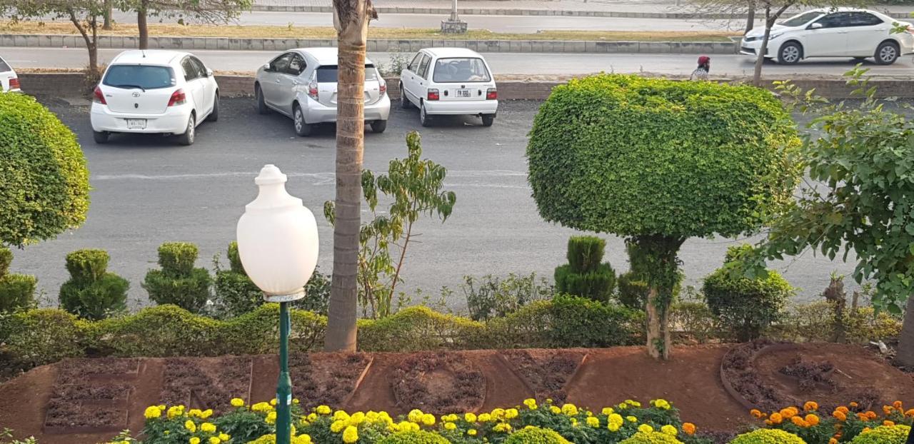 Envoy Continental Hotel Islamabad Buitenkant foto